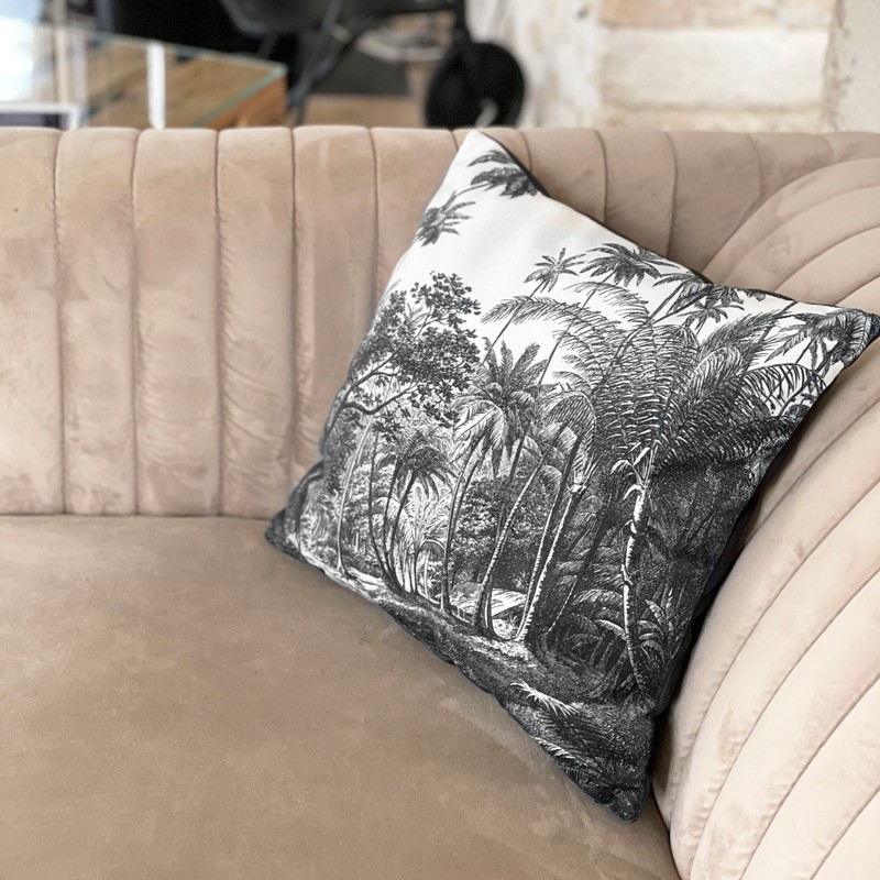Coussin noir et blanc motif jungle Coussin noir et blanc motif jungle
